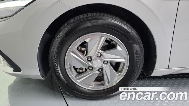 Hyundai Avante (CN7) 1.6 Smart 2025 — фото 5
