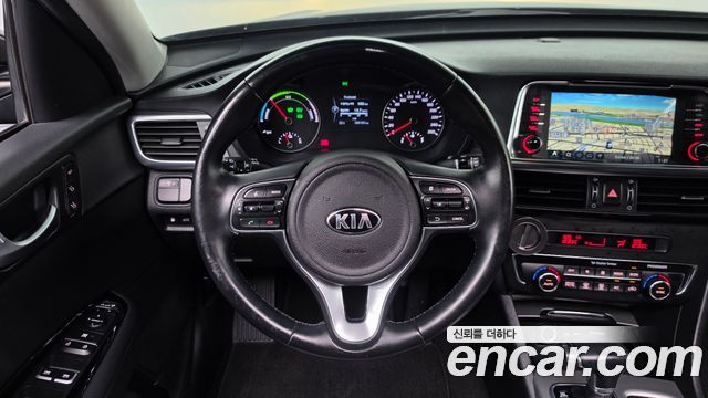 Kia K5 Hybrid (II) Noblesse Special 2016 — фото 16