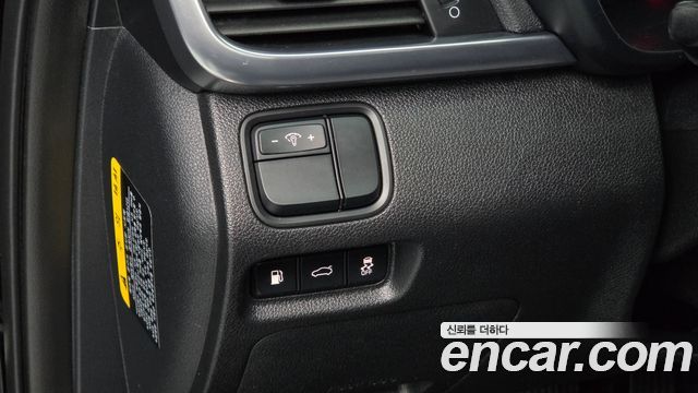 Kia K5 Hybrid (II) Noblesse Special 2016 — фото 20