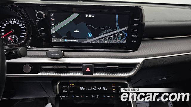 Kia K5 (III) 2.0 Prestige 2021 — фото 16