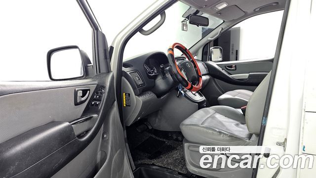 Hyundai Grand Starex Van 5-Seater Modern 2019 — фото 10
