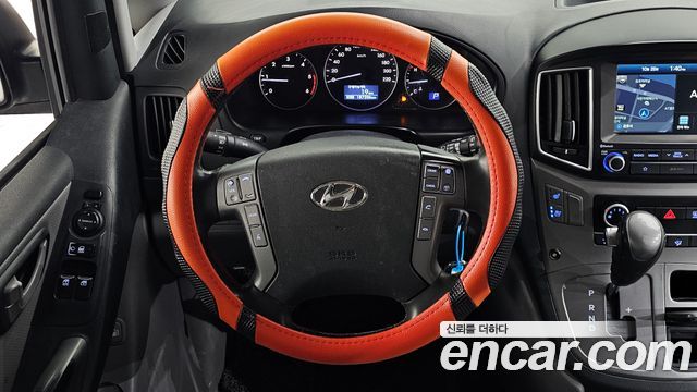 Hyundai Grand Starex Van 5-Seater Modern 2019 — фото 15