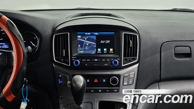 Hyundai Grand Starex Van 5-Seater Modern 2019 — фото 16