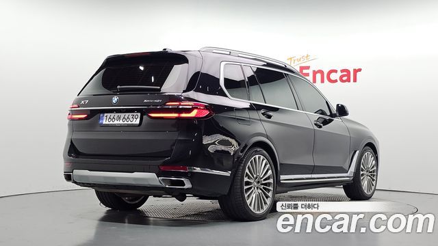 BMW X7 (G07) xDrive 40i Design Pure Excellence 6-Seater 2024 — фото 2
