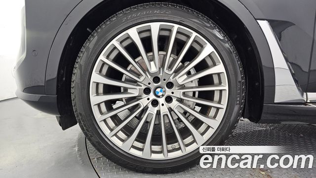 BMW X7 (G07) xDrive 40i Design Pure Excellence 6-Seater 2024 — фото 5