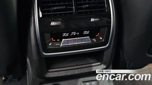BMW X7 (G07) xDrive 40i Design Pure Excellence 6-Seater 2024 — фото 27