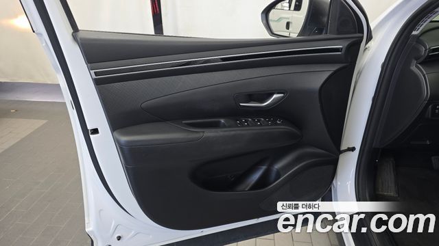 Hyundai Tucson Hybrid (NX4) Premium 2WD 2022 — фото 24