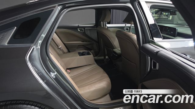 Kia K8 2.5 Gasoline 2WD Noblesse 2022 — фото 11
