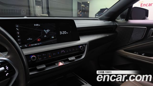 Kia K8 2.5 Gasoline 2WD Noblesse 2022 — фото 17
