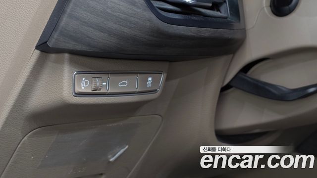 Kia K8 2.5 Gasoline 2WD Noblesse 2022 — фото 18