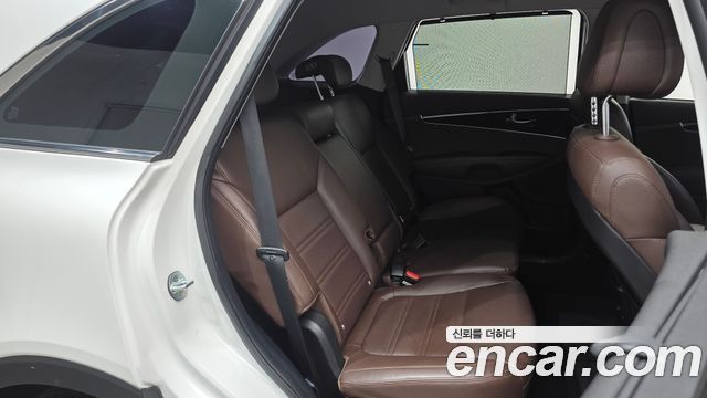 Kia Sorento Diesel 2.0 2WD Noblesse 2017 — фото 12