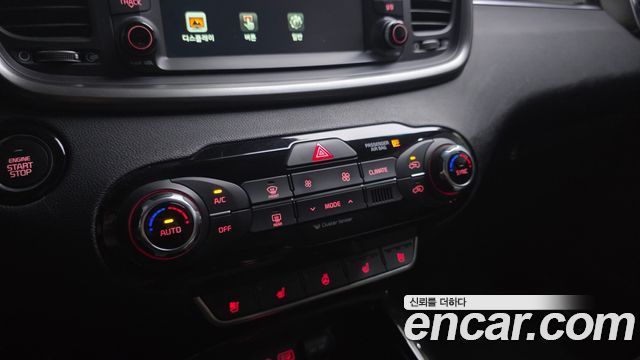Kia Sorento Diesel 2.0 2WD Noblesse 2017 — фото 16