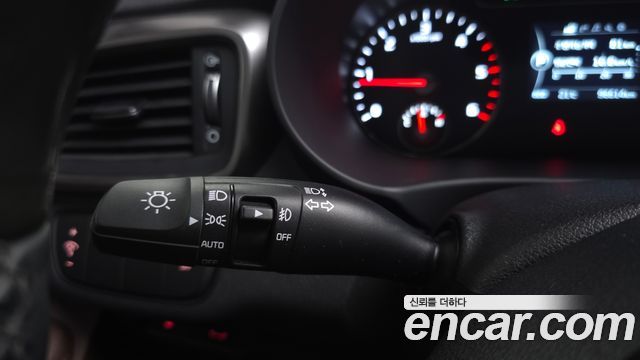 Kia Sorento Diesel 2.0 2WD Noblesse 2017 — фото 17