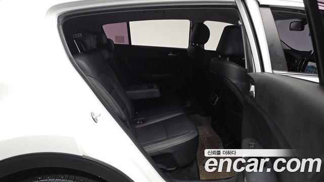 Kia Sportage (IV) Diesel 1.7 2wd Noblesse 2018 — фото 11