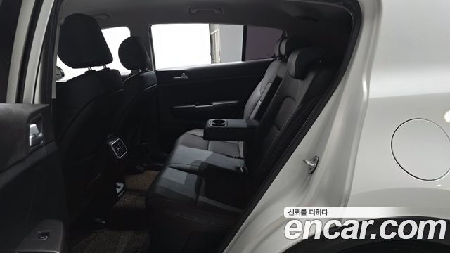 Kia Sportage (IV) Diesel 1.7 2wd Noblesse 2018 — фото 12