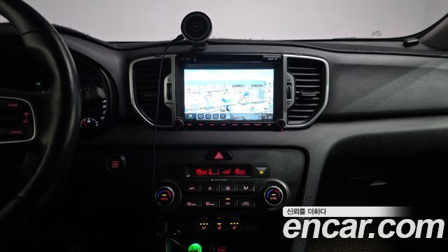 Kia Sportage (IV) Diesel 1.7 2wd Noblesse 2018 — фото 14