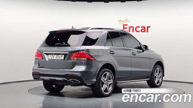 Mercedes-Benz GLE-Class (W166) GLE350 d 4MATIC Premium 2018 — фото 2