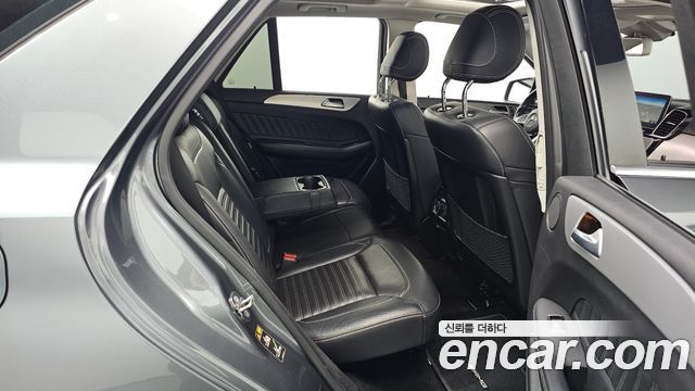 Mercedes-Benz GLE-Class (W166) GLE350 d 4MATIC Premium 2018 — фото 11
