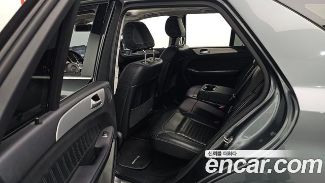 Mercedes-Benz GLE-Class (W166) GLE350 d 4MATIC Premium 2018 — фото 12
