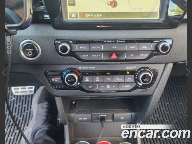 Kia Niro EV Noblesse 2019 — фото 17