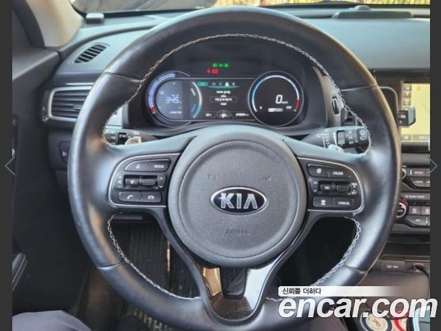 Kia Niro EV Noblesse 2019 — фото 20