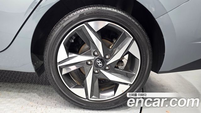 Hyundai Avante (CN7) 1.6 Inspiration 2022 — фото 21