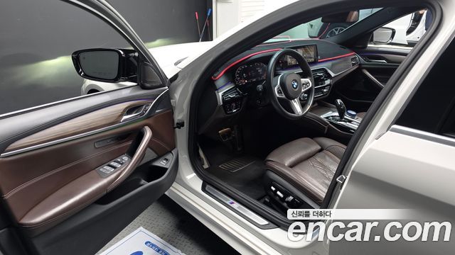 BMW 5 Series (G30) 530i xDrive M Sport Package Plus 2020 — фото 10