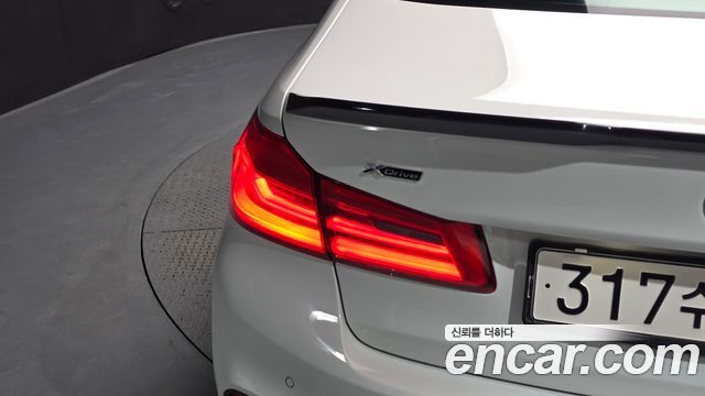 BMW 5 Series (G30) 530i xDrive M Sport Package Plus 2020 — фото 23