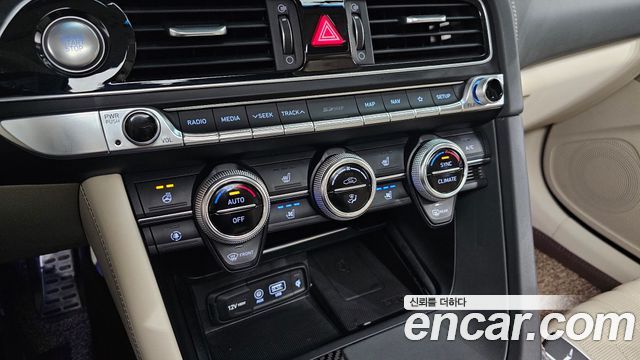 Genesis G70 3.3T Sport Prestige 2020 — фото 33