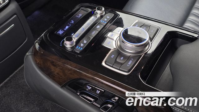 Genesis G90 3.8 AWD Premium Luxury 2020 — фото 19