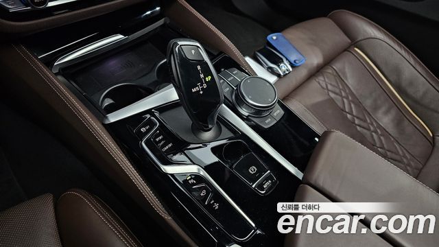 BMW 6 Series GT (G32) 630i xDrive M Sport 2023 — фото 9