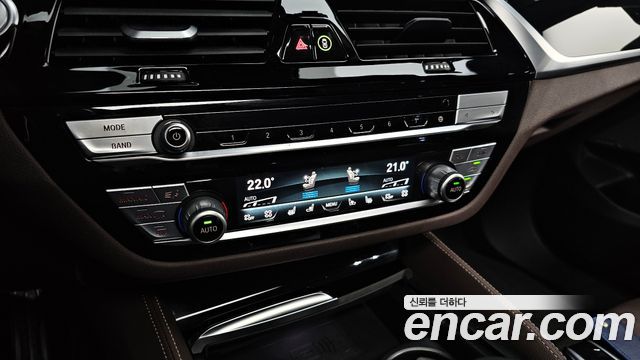 BMW 6 Series GT (G32) 630i xDrive M Sport 2023 — фото 37