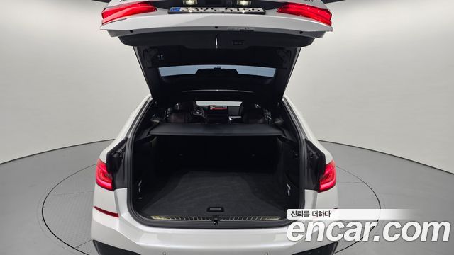 BMW 6 Series GT (G32) 630i xDrive M Sport 2023 — фото 41