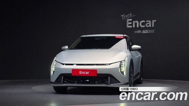 Kia EV4 Standard 2WD Earth 2026 — фото 3