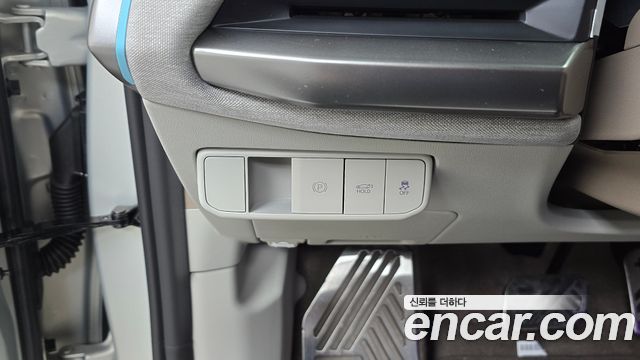 Kia EV4 Standard 2WD Earth 2026 — фото 27