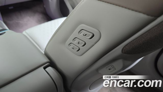 Kia EV4 Standard 2WD Earth 2026 — фото 32