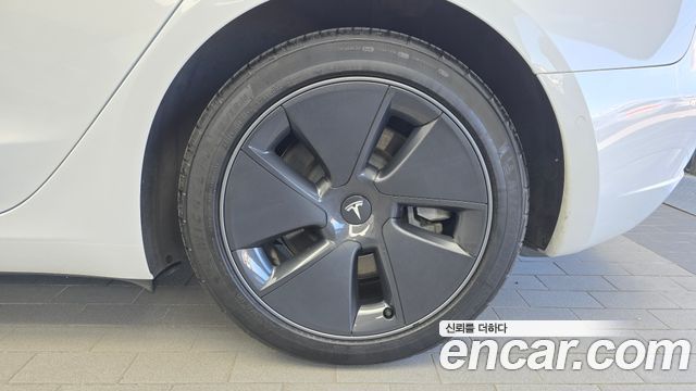 Tesla Model 3 Long Range AWD 2022 — фото 21