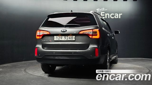 Kia Sorento R Diesel 2.0 2WD Prestige 2014 — фото 4