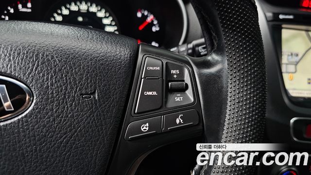 Kia Sorento R Diesel 2.0 2WD Prestige 2014 — фото 28