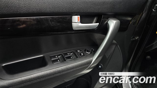 Kia Sorento R Diesel 2.0 2WD Prestige 2014 — фото 31