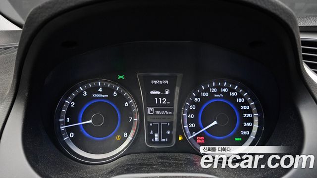Hyundai Grandeur (HG) HG240 Luxury 2012 — фото 8