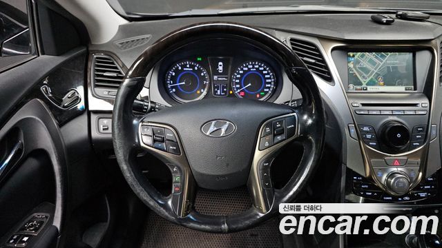 Hyundai Grandeur (HG) HG240 Luxury 2012 — фото 12