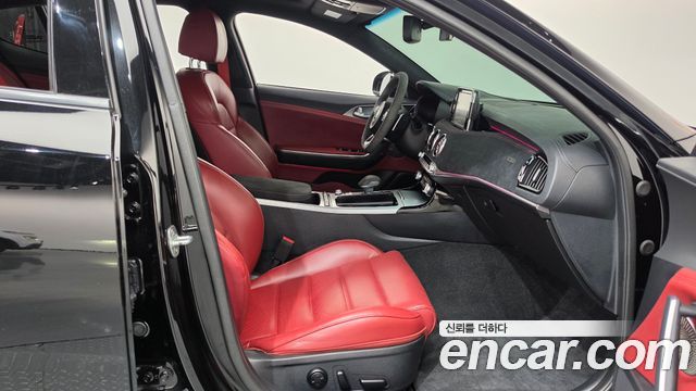 Kia Stinger 3.3 Turbo AWD GT 2018 — фото 32