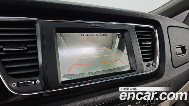 Kia Carnival 7-Seater Limousine VIP 2019 — фото 15