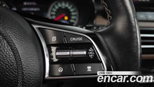 Kia Seltos Diesel 1.6 4WD Noblesse 2020 — фото 15