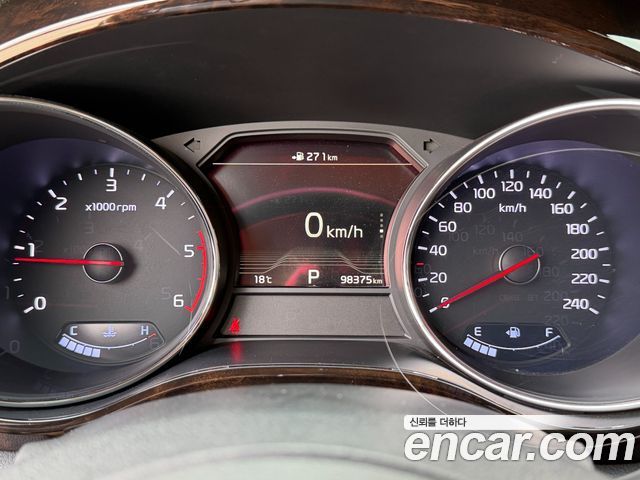Kia Carnival 9-Seater Noblesse Special 2019 — фото 7
