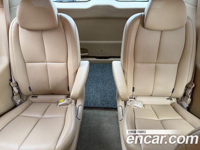 Kia Carnival 9-Seater Noblesse Special 2019 — фото 21