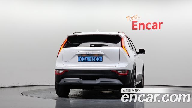 Kia Niro EV Air 2023 — фото 4