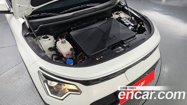 Kia Niro EV Air 2023 — фото 6