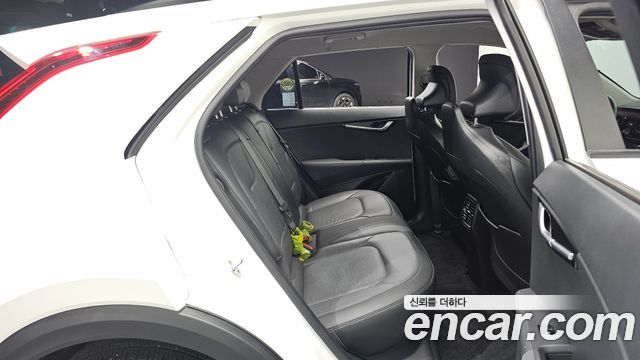 Kia Niro EV Air 2023 — фото 11